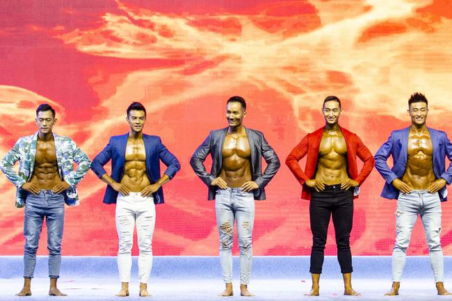 男子健身模特组