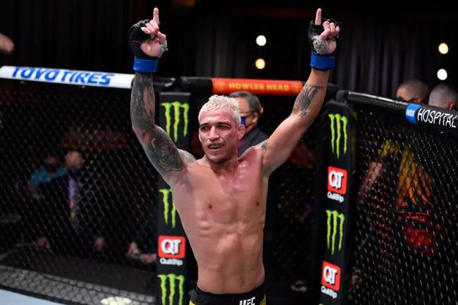 随着击败弗格森，奥利维拉已经打出了8连胜