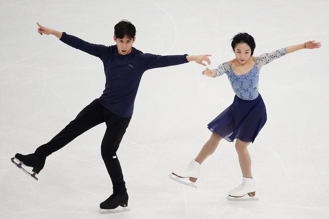 隋文静韩聪备战