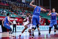刘传兴20+13青岛险胜四川 晋级八强将战浙江