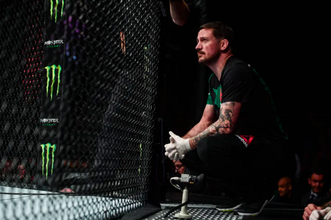 主教练卡瓦纳透露康纳在训练中已经有伤