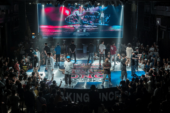 全力以赴 共赴征程