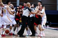 CBA官方追加处罚深圳江苏冲突:贺希宁停赛3场