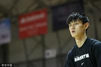曾凡博NBA发展联盟出战15分钟 贡献8分3板3帽