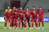 国足战日本身着红衣红裤红袜 希望能取新年开门红