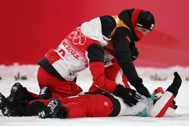 奥地利队庆祝胜利