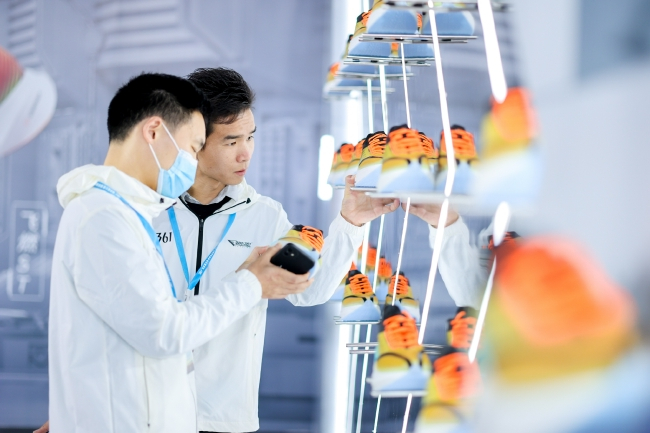 （发布会现场）