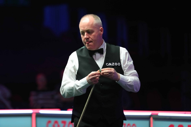 希金斯在比赛中