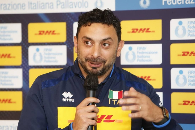 意大利女排主教练马赞蒂