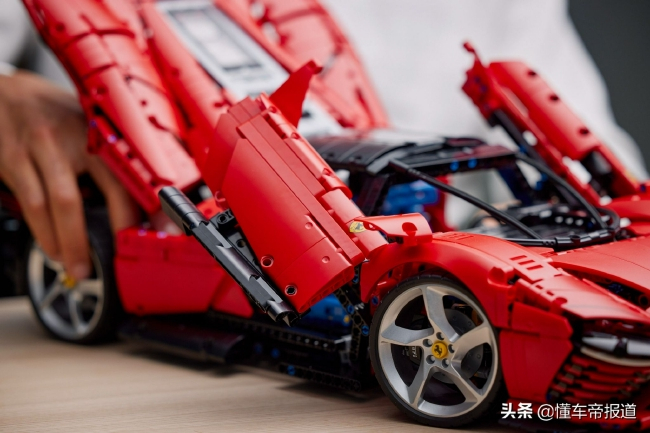 蝴蝶门在模型中得以保留
