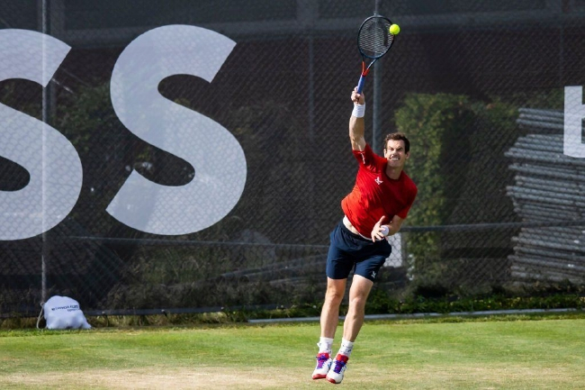 穆雷在斯图加特站取得开门红