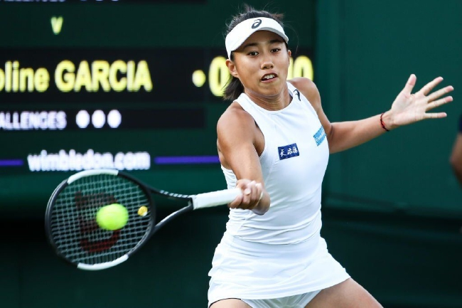 2019年温网女单首轮，张帅曾在面对加西亚时连赢九局横扫当时还是赛会23号种子的法国球员