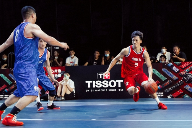 为了给篮球爱好者搭建一个更宽阔的竞技平台，让更多朋友参与进来，让更多城市拥有属于自己的顶级篮球赛事，NBA3X不断扩大规模、完善赛制