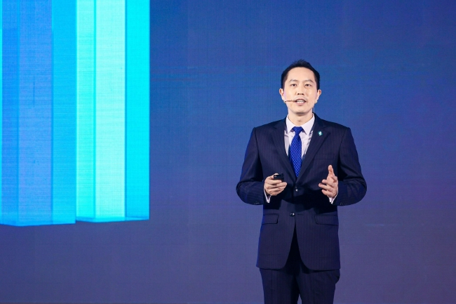 俱乐部总经理孔维东进行主题演讲