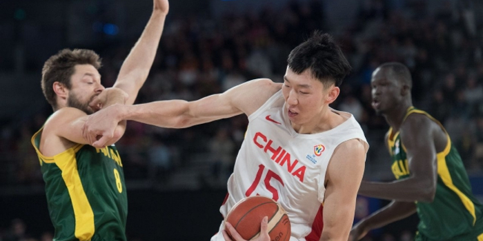 男篮世界杯预选赛中国队险胜对手