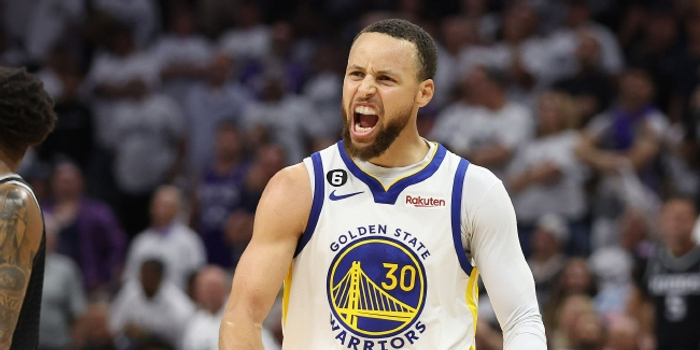 勇士队库里狂砍50分震撼全场