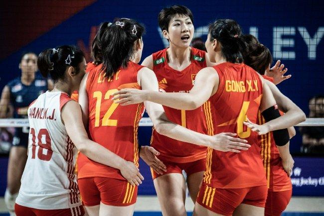 2023年世界女排联赛中国2-3负意大利连折两阵 李盈莹24分！