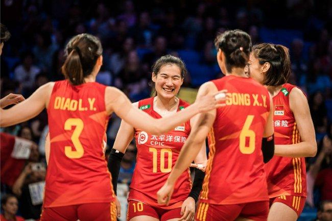 2023年世界女排联赛总决赛中国女排3-1挫巴西 时隔4年重返四强！