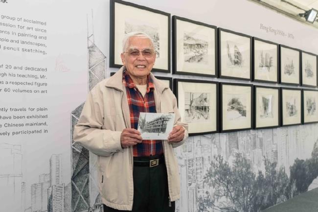 国际知名的艺术家江启明老师在“中银香港网球公开赛2024”中展出他部份的画作