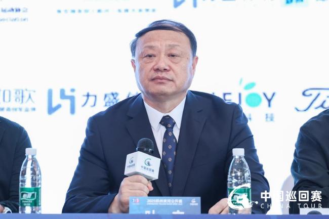 河南省体育局二级梭巡员叶文
