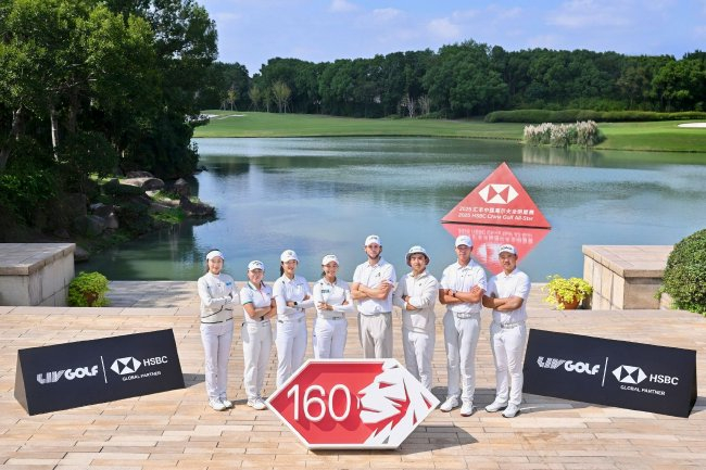 从左往右依次为，隋响、刘依一、刘钰、王馨迎、托马斯、窦泽成、丁文一、周彦含