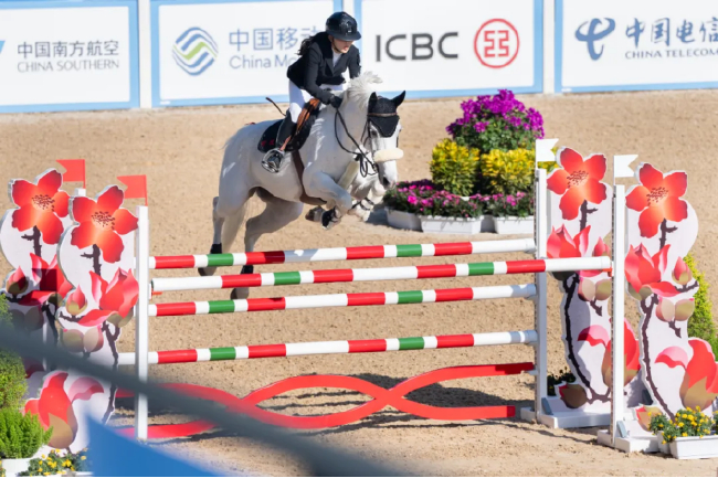 王韫婧&Hoselinde（马主：王磊）在第十五届全运会中