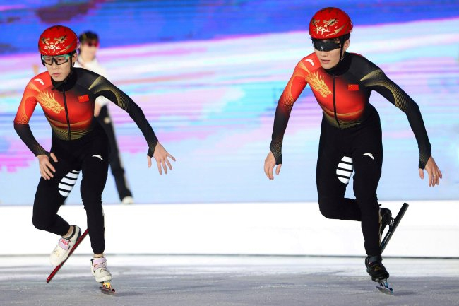 中国短道速滑队国家队比赛服