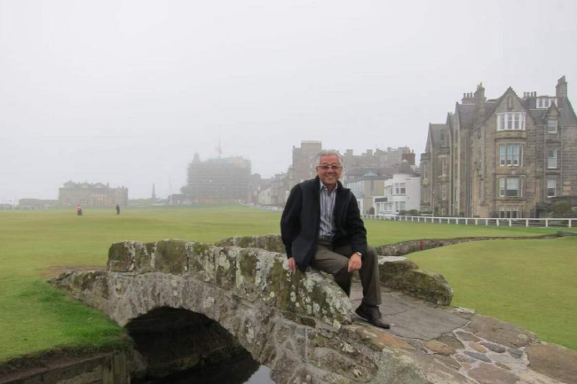 2012年7月7日，2005年成为R&amp;A会员的戴耀宗在圣安德鲁斯老球场的斯威肯橋