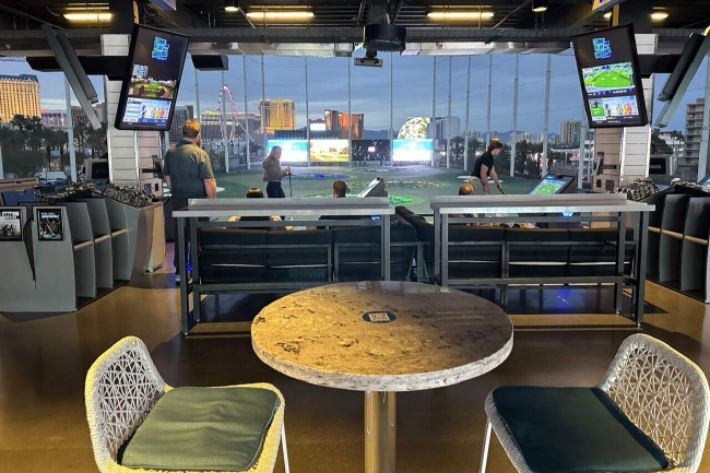 场外高尔夫练习场及娱乐中心