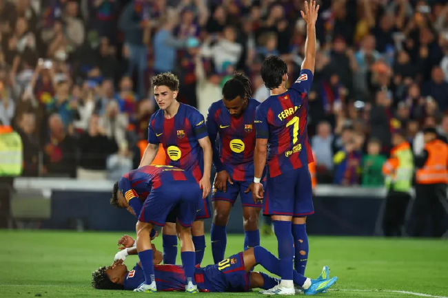 巴萨中枢亚马尔受伤