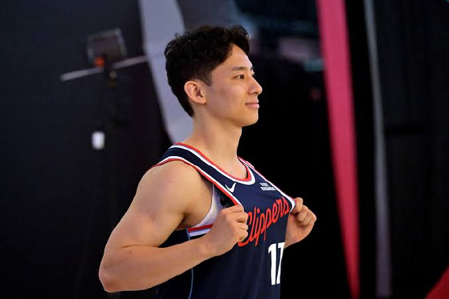 快船裁掉日本后卫河村勇辉 仍有机会加盟G联赛
