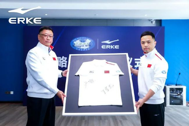 鸿星尔克与中国轮滑协会战略合作，布局滑板产业