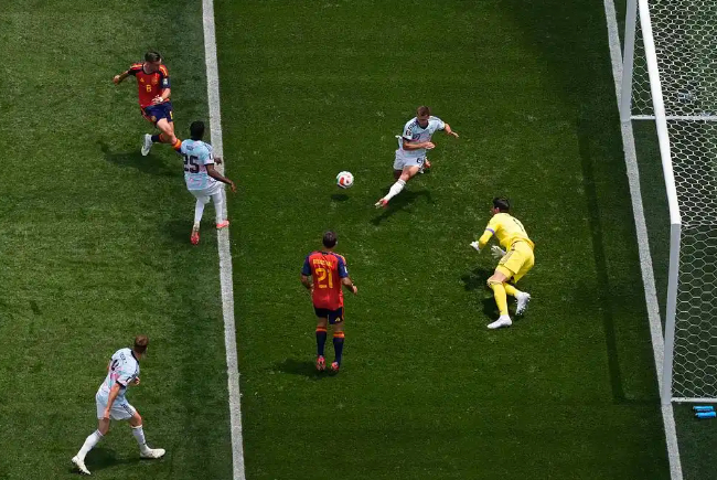 西班牙2-1比利时