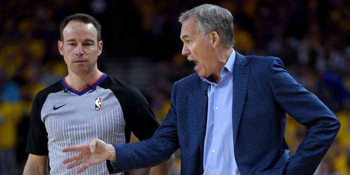 勇士火箭G1裁判报告:3次误判均对勇士有利