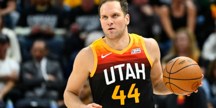 从勒布朗到扬尼斯两位超级巨星如何重塑篮球时代格局