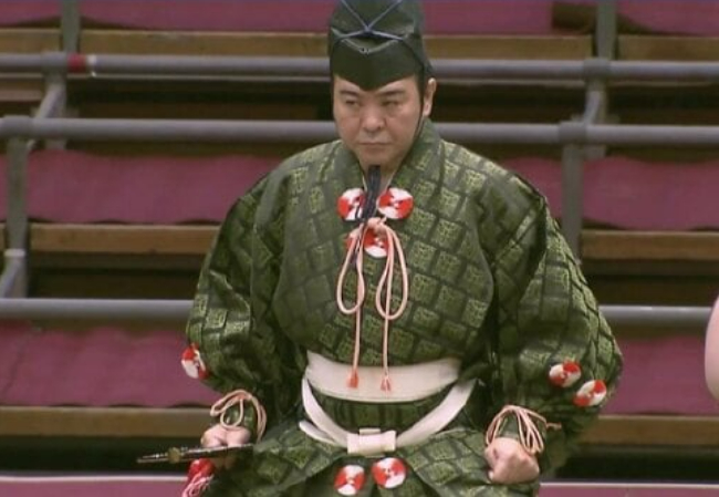 波田大和的父亲