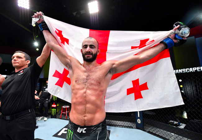 奇卡泽击败巴博萨取得了自己在UFC的7连胜