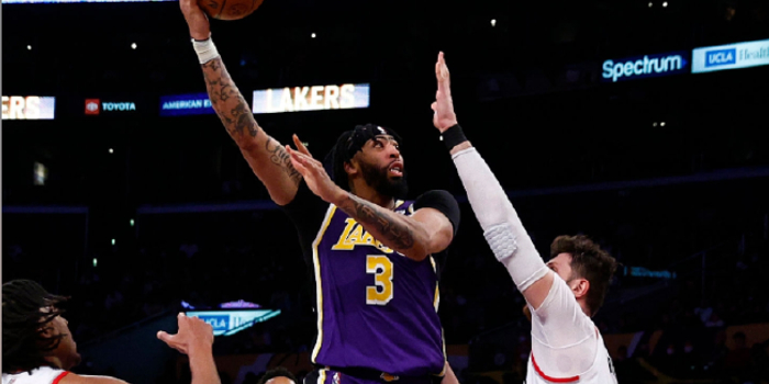 经典NBA录像回顾其巅峰表现