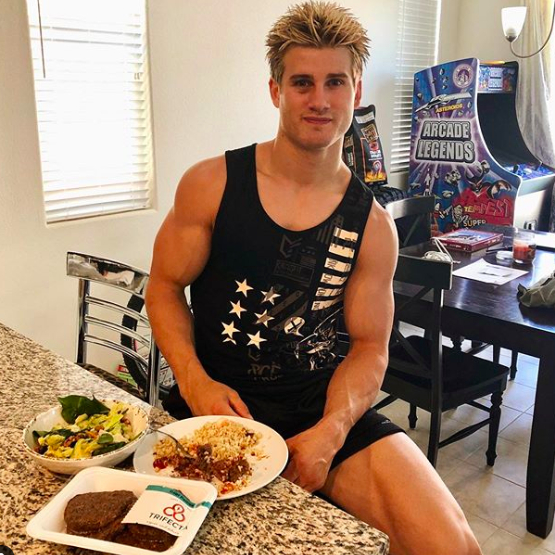 诺斯卡特昔日生活照