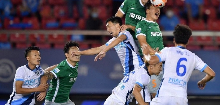 手机体育频道全新升级实时赛事直播精彩不断权威资讯一手掌握球迷互动社区火热上线全面覆盖足球篮球电竞等热门项目随时随地畅享运动激情