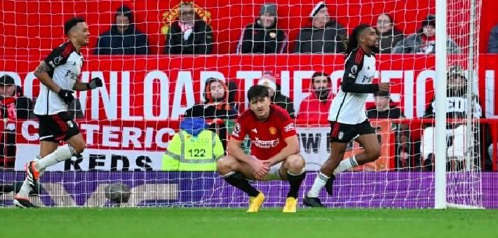 英超-马奎尔破门伊沃比绝杀 曼联1-2富勒姆