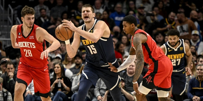 掘金主场迎战雷霆三分雨能否浇灭青年军火焰