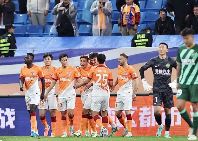 中超-徐东进球 梁诺恒乌龙 海牛2-0浙江 取得赛季首胜