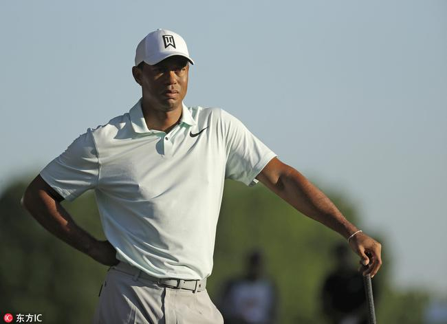 伍兹第二轮仅交出73杆