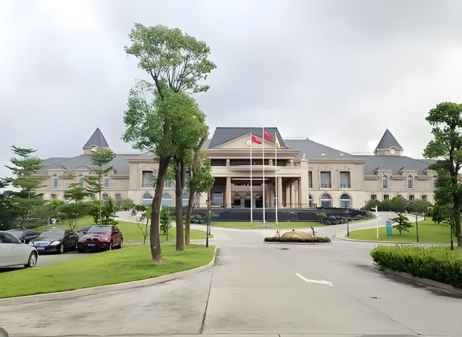 宝日高尔夫俱乐部