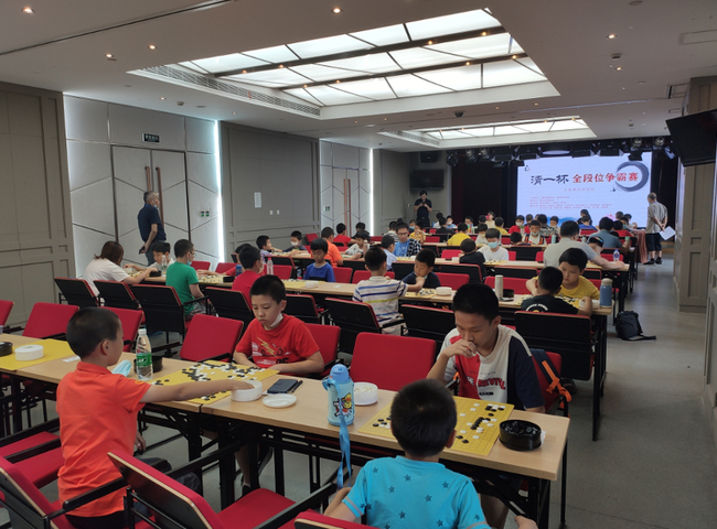 清一杯5段组预赛在静安寺社区文化活动中心举行