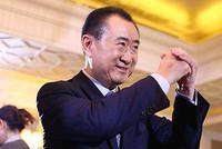 万达内部称新赛季将投10亿 王健林劝贝帅收回辞呈