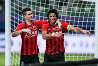 中超-胡尔克点射上港1-0国安 漏判点球?频现争议!