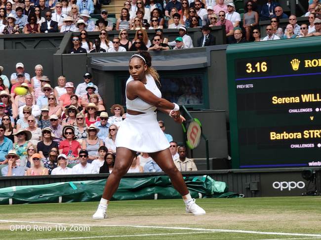 今年的温网、法网OPPO作为全球高级合作伙伴分别亮相，图为OPPO Reno10倍变焦版拍摄