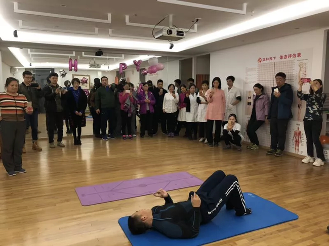 亲自演示调理方法